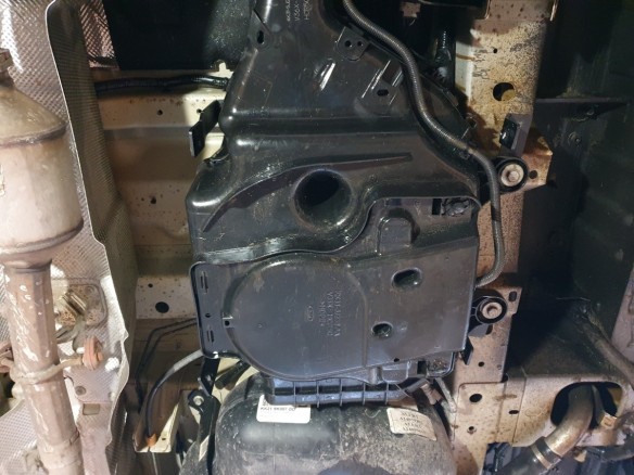 Ocelový kryt AdBlue Ford Transit (2020-2025)Ford Transit