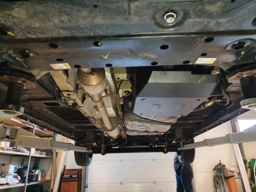 Ocelový kryt AdBlue Ford Transit Custom (2020-2023)Ford Transit Custom