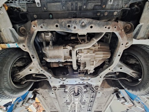 Ocelový kryt motoru Hyundai Verna (2005-2010)Hyundai Verna