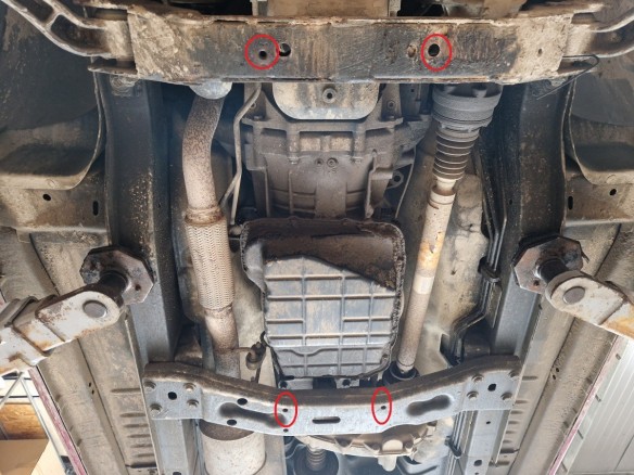 Ocelový kryt převodovky Jeep Cherokee - KJ (2001-2008)Jeep Cherokee