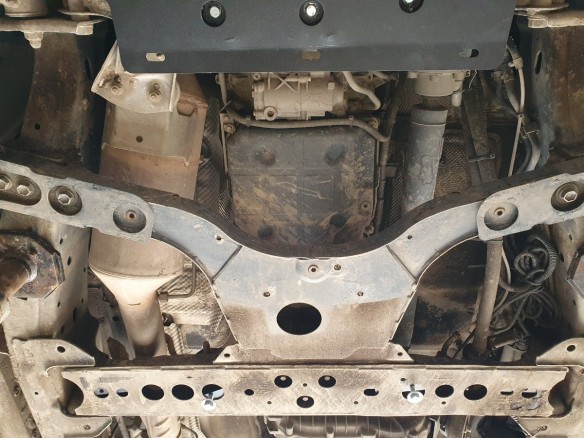 Ocelový kryt převodovky a reduktoru Mercedes X-Class (2017-2020)Mercedes X-Classe