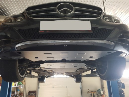 Ocelový kryt motoru Mercedes E-Classe W212 - 4x4 (2009-2016)Mercedes E-Classe