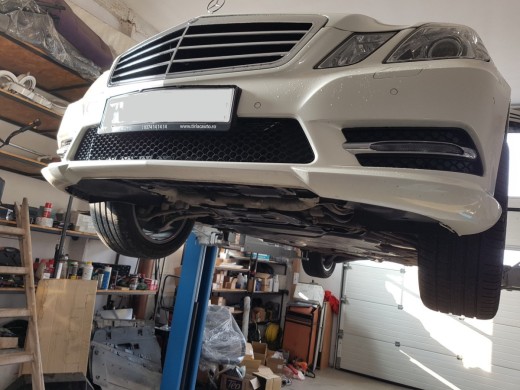 Ocelový kryt motoru Mercedes E-Classe W212 (2009-2016)Mercedes E-Classe