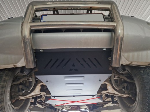 Ocelový kryt motoru Mitsubishi Pajero 3 (V60, V70) Vers 2.0 (1999-2007)Mitsubishi Shogun