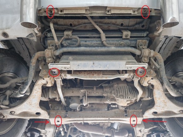 Ocelový kryt motoru Mitsubishi Pajero 3 (V60, V70) Vers 2.0 (1999-2007)Mitsubishi Shogun