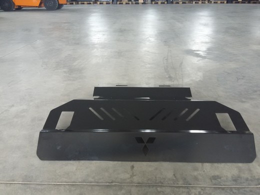 Ocelový kryt motoru Mitsubishi Pajero 3 (V60, V70) (1999-2007)Mitsubishi Shogun