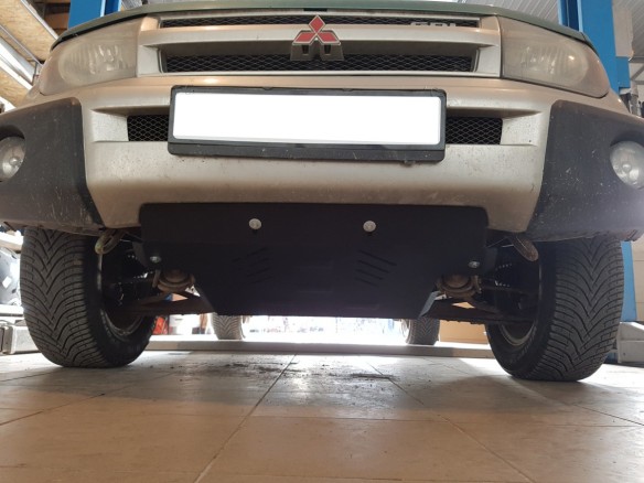 Ocelový kryt motoru Mitsubishi Pajero Pinin (1997-2007)Mitsubishi Shogun Pinin