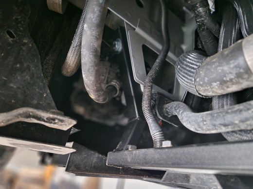 Ocelový kryt motoru Nissan NV300 (2022-2025)Nissan NV300