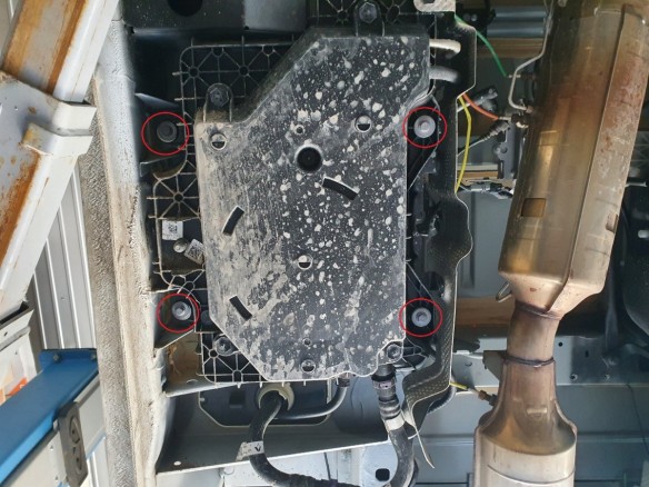 Ocelový kryt AdBlue Renault Master 3 - Model 2 (2016-2021)Renault Master