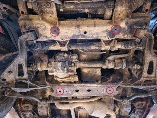 Ocelový kryt motoru Suzuki Grand Vitara (1999-2005)Suzuki Grand Vitara