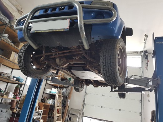 Ocelový kryt převodovky a reduktoru Suzuki Jimny (1998-2018)Suzuki Jimny