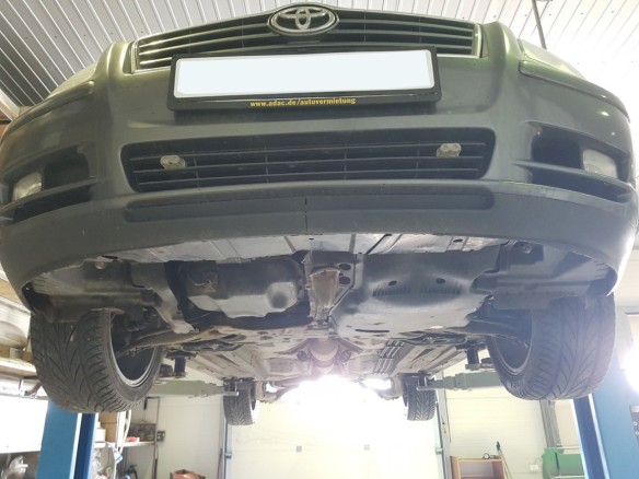 Ocelový kryt motoru Toyota Avensis (2003-2008)Toyota Avensis