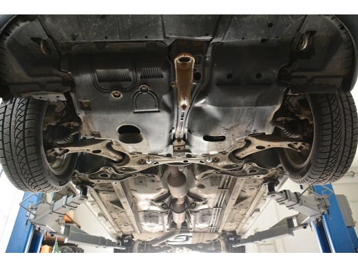 Ocelový kryt motoru Toyota Avensis (2003-2008)Toyota Avensis