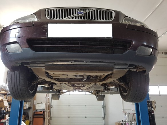 Ocelový kryt motoru Volvo S60 (2000-2009)Volvo S60