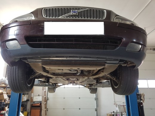 Ocelový kryt motoru Volvo S80 (1998-2006)Volvo S80