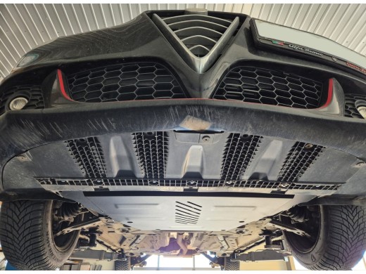 Ocelový kryt motoru Alfa Romeo Giulietta (2010-2020)Alfa Romeo Giulietta