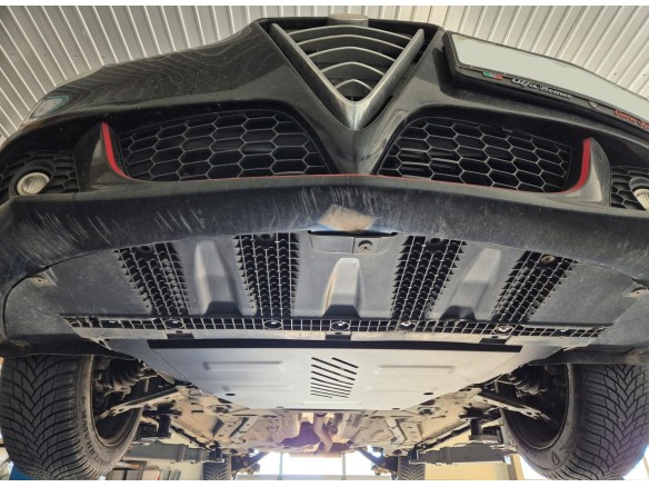 Ocelový kryt motoru Alfa Romeo Giulietta (2010-2020)Alfa Romeo Giulietta