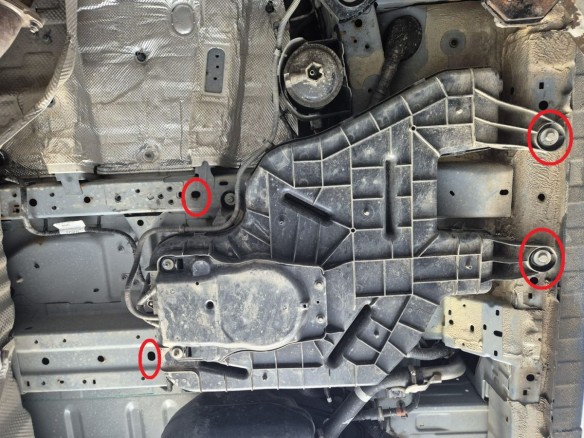 Ocelový kryt nádrže AdBlue Ford Transit Custom (2023-2025)Ford Transit Custom