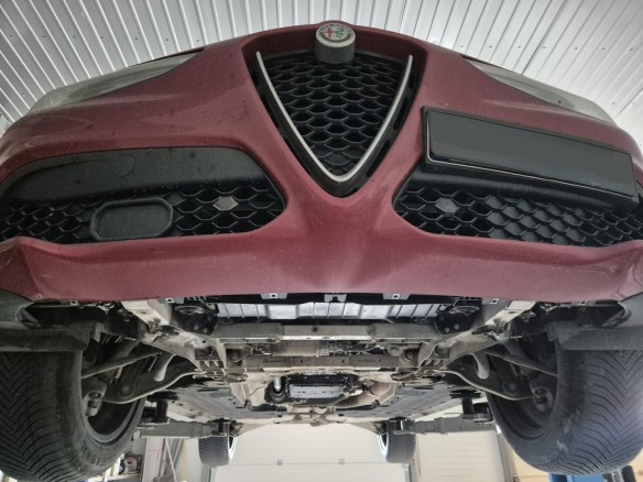 Ocelový kryt motoru Alfa Romeo Stelvio (2016-2025)Startseite