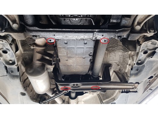 Ocelový kryt motoru Mercedes ML W164 (2005-2011)Startseite