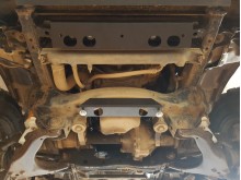 Ocelový kryt převodovky Toyota Land Cruiser J90 - pouze pro 3-dveřovou verzi (1995-2002)