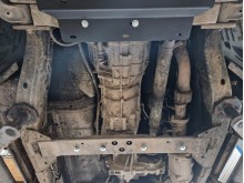 Hliníkový kryt převodovky Nissan Navara (2005-2015)