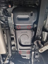 Ocelový kryt palivové nádrže Toyota Hilux (2004-2015)